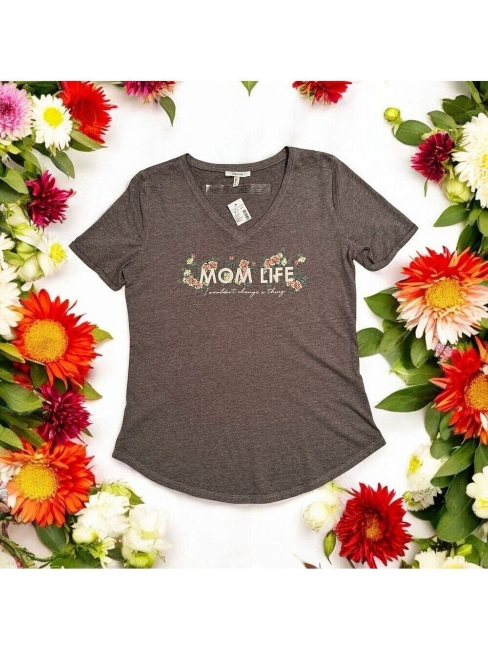 Maurices Mom Life Tee Shirt Womens Small Gray Short Sleeve V Neck T-shirt NWT